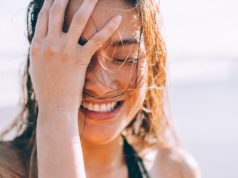 Jak należy dbać o cerę latem ? jak dbać o skórę latem