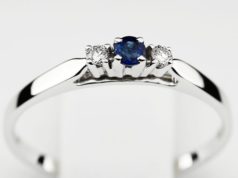 Planowanie zaręczyn w 6 krokach Pierścionek zaręczynowy z brylantami