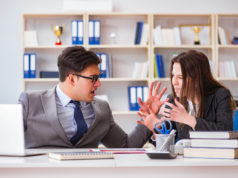 Konfliktowy współpracownik