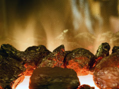 Tradycyjny czy elektryczny? Jaki typ kominka będzie lepszy? Jaki kominek wybrać