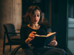 Jak czytamy? Czyli o zwyczajach czytelniczych Polaków zwyczaje czytelnicze