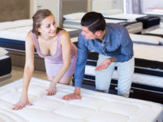 Jak dobrać materac dwuosobowy dla osób o różnej wadze? Wybór materaca dla pary