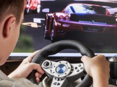 Jak wybrać kierownicę do gry na konsoli? Kierownica do gier