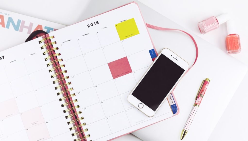 notes-na-bialym-tle Planner papierowy