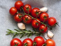 Pomidorki koktajlowe w ogrodzie – uprawa i pielęgnacja Pomidorki koktajlowe