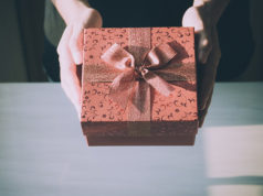 Myślisz o doskonałym prezencie? Doskonały pięknie zapakowany prezent