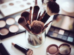Zapanuj nad chaosem w swoich kosmetykach! Garść przydatnych porad kosmetyki kolorowe i pędzle