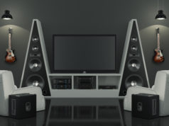 Jak stworzyć w swoim domu kino domowe z prawdziwego zdarzenia? kino domowe w nowoczesnym wnętrzu