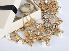 Srebrna biżuteria – idealny prezent dla kobiety złota biżuteria z kamieniami