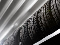 W jakie opony zainwestować? Sezonowe czy całoroczne? Szybka wymiana Opon- Magazyn HURTOWNIA OPON