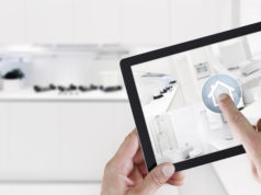 Domowe rozwiązania technologiczne typu Smart – dlaczego warto się nimi zainteresować? smart home tablet