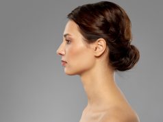 Chirurgia plastyczna – czym się zajmuje? kobiecy profil chirurgia plastyczna