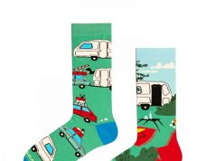 Kolorowe skarpetki TakaPara – jak wybrać ciekawe i pasujące do nas skarpetki? skarpetki nie do pary camping z maluchem