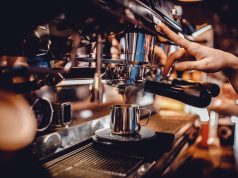 Zdrowe pobudzenie – czym można zastąpić codzienną filiżankę kawy? barista kawa