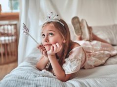 Sukienki dziewczęce na co dzień i na wielkie okazje – jakie kupować? sukienka dziewczęca