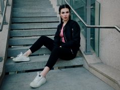 Najciekawsze trendy w modzie na nadchodzący sezon kurtka bomberka