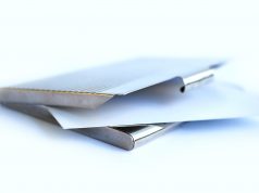 Dlaczego wciąż warto inwestować w papierowe wizytówki? wizytownik