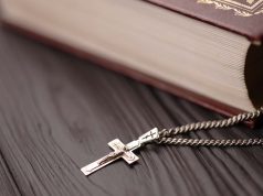 Dobór prezentów religijnych do okazji i preferencji obdarowywanej osoby prezenty religijne