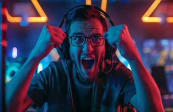 E-sport: ewolucja od pasji do profesjonalnych aren e-sport