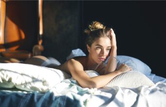 Czy materac może wpłynąć na Twoje zdrowie psychiczne? Odpowiedź eksperta Cię zaskoczy! materac wpływ na zdrowie