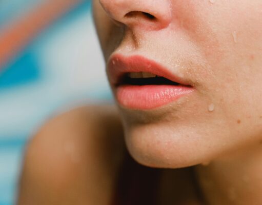 Subtelne modelowanie ust – jak osiągnąć naturalny efekt? modelowanie ust